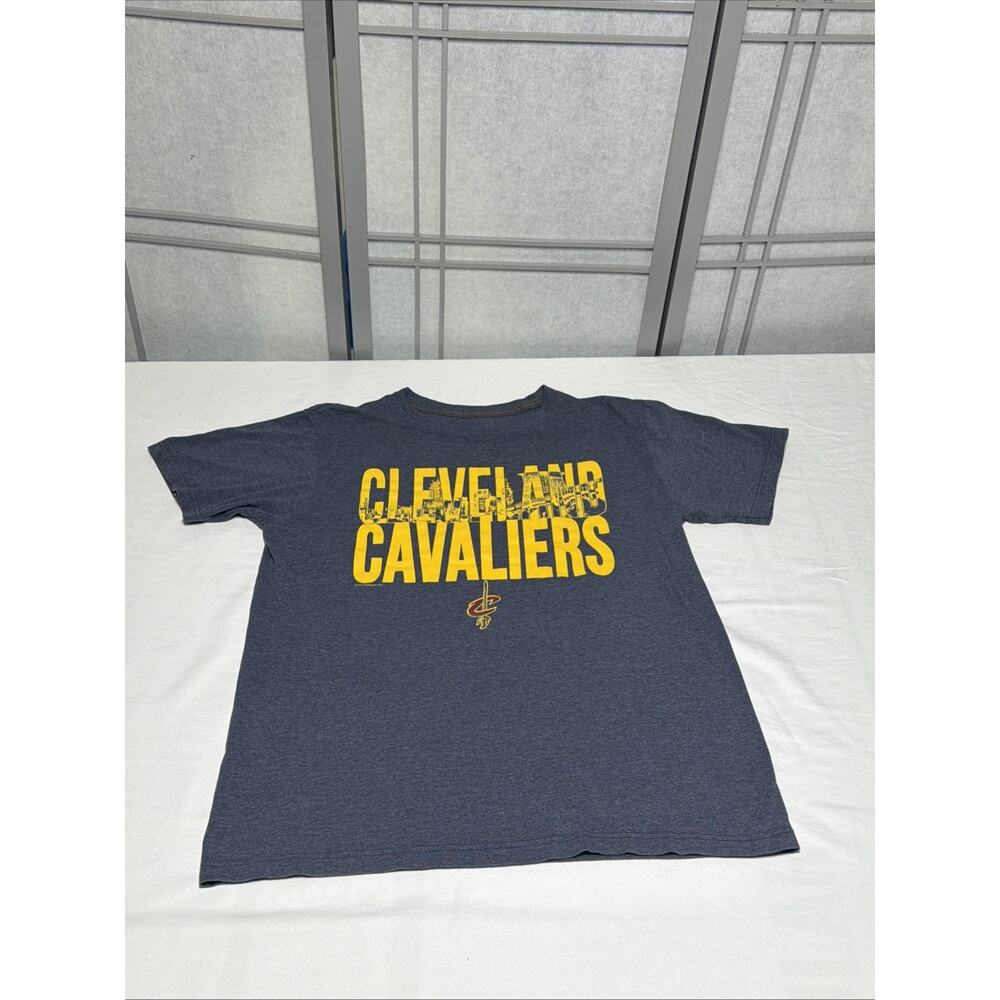 Cleveland Cavaliers T-Shirt Size Medium